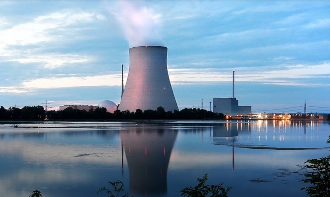 Après le Nouvel An, l’Allemagne continuera d’exploiter au moins deux de ses trois centrales nucléaires, pas seulement dans des entrepôts
